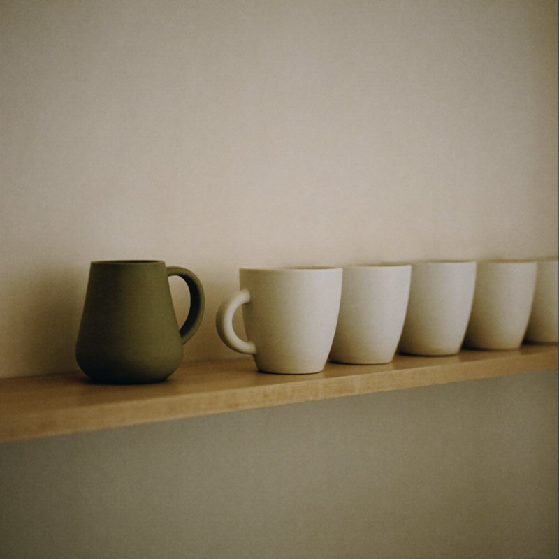 positioning , one vessel apart from the row